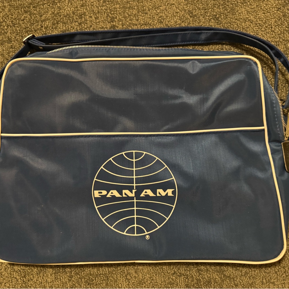 PAN AM "Messenger bag, Originals, certified Vintage Style,  Pan Am Dark Blue